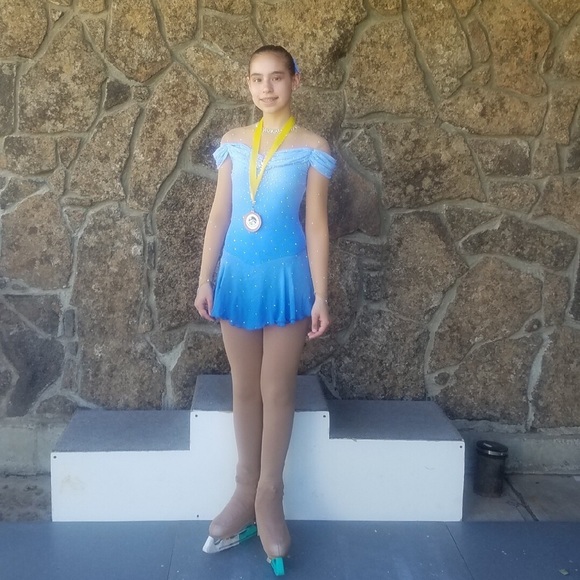 Meet your Posher, Cora - Picture 3 of 8